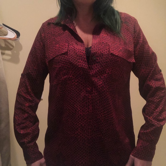 Red python blouse - Picture 3 of 7